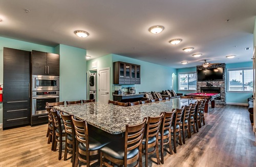 Cherry Grove Beach House | PERFECT GETAWAY, LUXURY AMENETIES+COMPLETE ENTERTAINMENT, HUGE GATHERING SPACES!