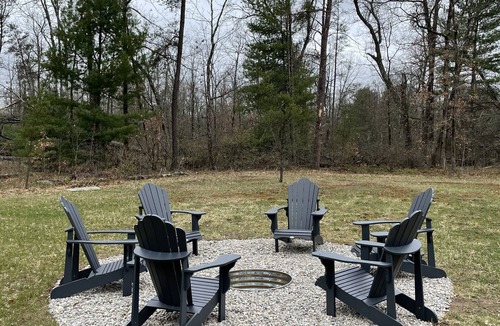 Idlewild Cabin | Perfect Getaway! Secluded Modern 3 Bedroom, 2 Bath Cabin on 12.5 Private Acres