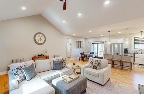 Lake George House | Perfect Getaway