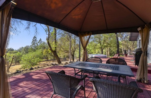 Rough and Ready House | Perfect Getaway from the Daily Hustle & Bustle!
