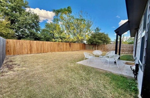 Hutto House | Perfect Group Stay! 4BR/2BA Near Kalahari, Dell Diamond & Downtown Hutto