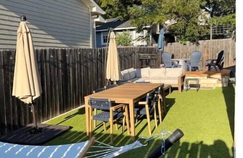 Foster Heights House | Perfect hangout 2-bedroom home with a pool