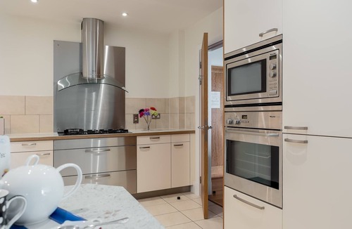 Poole Apartment | Perfect Harbour Views - Incredible Views