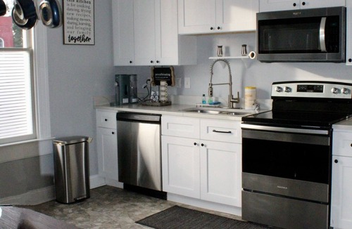 Mosby Apartment | Perfect Holiday Retreat Steps from Downtown RVA