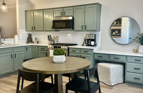 College Station House | Perfect Home, Center of Aggieland - 3BR 3 BA 5Beds