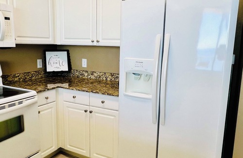 El Centro Beach Condo | Perfect Just For You! Excellent spot right on the beach.