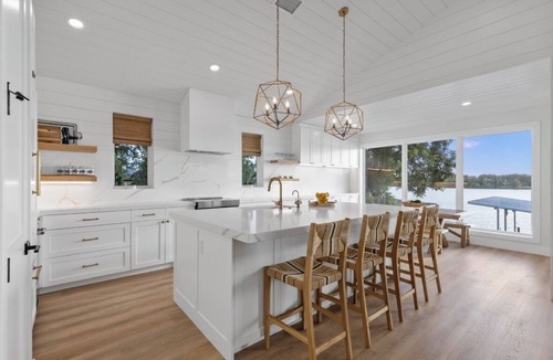 Kingsland House | Perfect Lakehouse,open water, sunset,new dock.Kayaks.NEW POOL & HOT TUB!