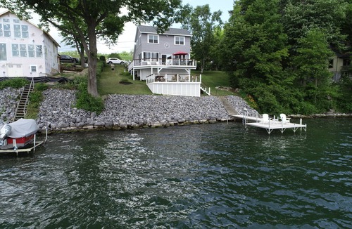 Marietta House | Perfect Lakeside Getaway