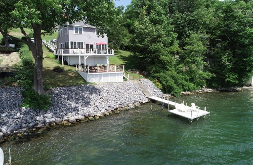 Marietta House | Perfect Lakeside Getaway