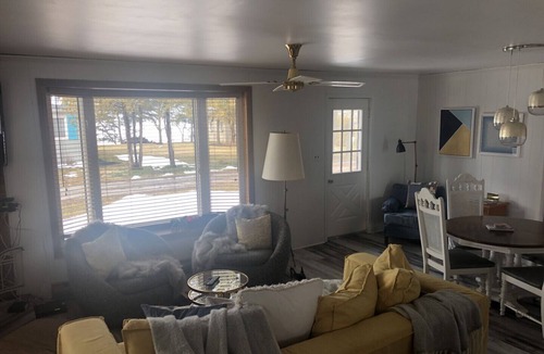 Dashwood Cottage | Perfect Lakeview Cottage