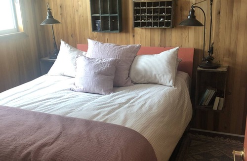 Dashwood Cottage | Perfect Lakeview Cottage