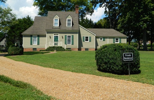 Chickamauga House | PERFECT LISTING ! House in Historic Chickamauga