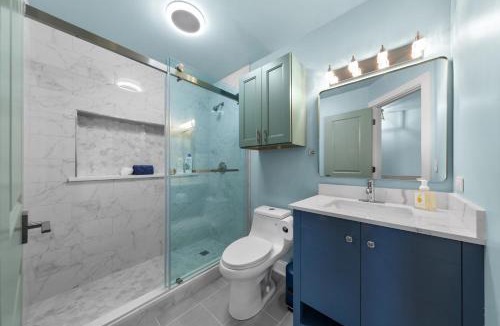 Chicago House | Perfect Location Across from Park & Train Station