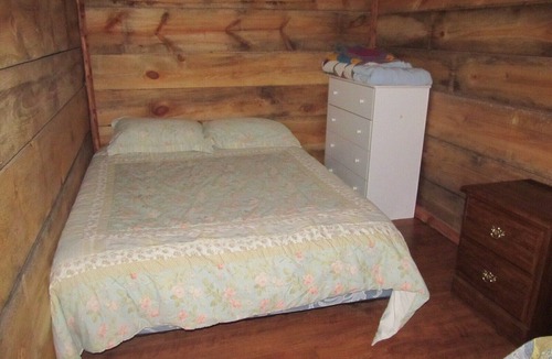 Murfreesboro Cottage | Perfect Location for Diamond Hunters! Pet Friendly!