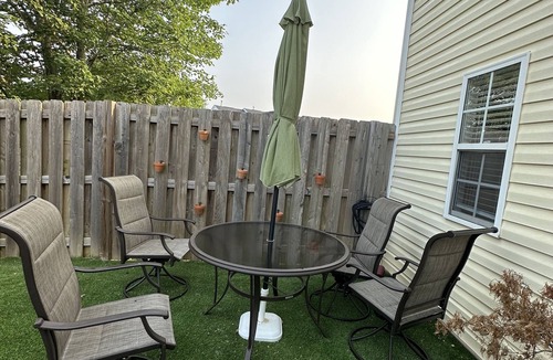 Greensboro House | Perfect location in Greensboro-Entire Townhouse