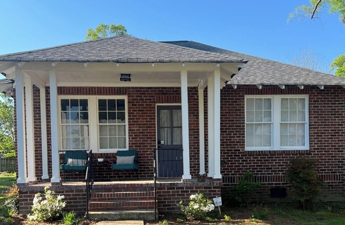 Mount Berry House | Perfect location, modern renovation destination.