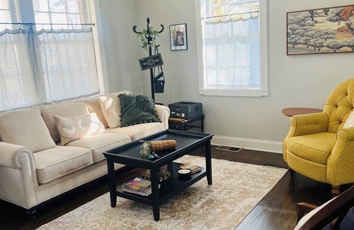 Mount Berry House | Perfect location, modern renovation destination.