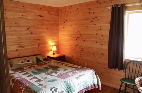North Creek Cabin | Perfect location right on the upper Hudson River. Just 5 miles from Gore