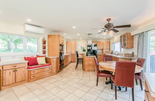 Geneva House | Perfect location! Sunrises over Seneca. Minutes from the wineries. Pet Friendly.