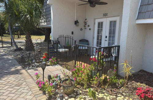 Dunedin Condo | Perfect Location, walk to Downtown Dunedin!