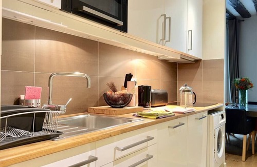 Les Halles Apartment | Perfect Louvre 3BR 17thC charm in 5-star location