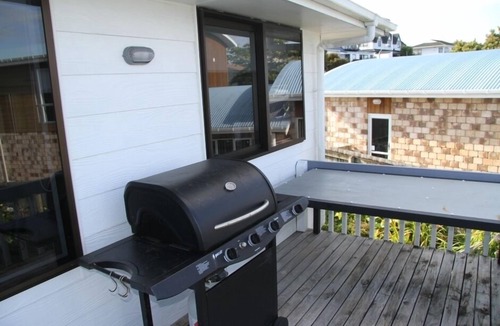 Snells Beach House | Perfect Mahurangi Coast launch pad!