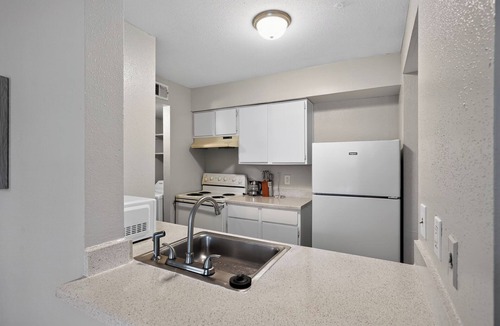 Donelson Apartment | Perfect Nashville base near everything you need