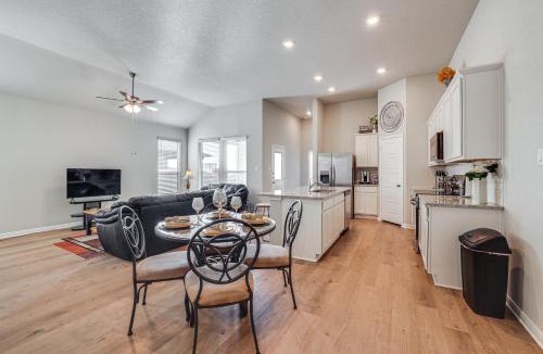 Castroville House | Perfect NBA Finals Stay - Easy Access to Arena!
