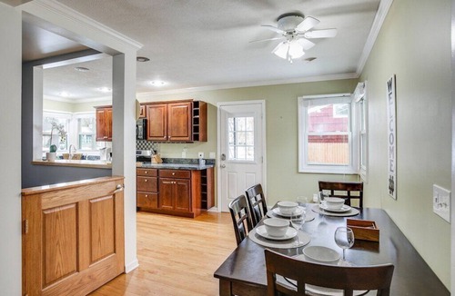 Wooded Estates House | Perfect ND Weekend Space <> 10 Min Walk to Campus