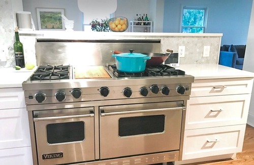 Larchmont House | Perfect Open Space Home in Quality Kid Friendly Neighborhood