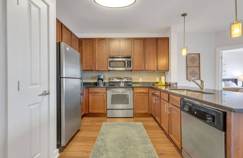 The Gulch Apartment | Perfect Pad in the Gulch! 2BR & Gym!