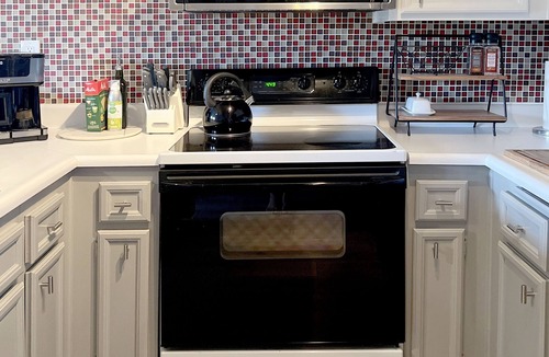 Uptown Design District Condo | Perfect Palm Springs Getaway with Mountain Views