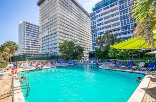 Galt Mile Apartment | Perfect Panorama - #905A