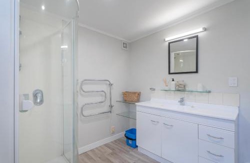 Whitianga House | Perfect Picture on Haddon