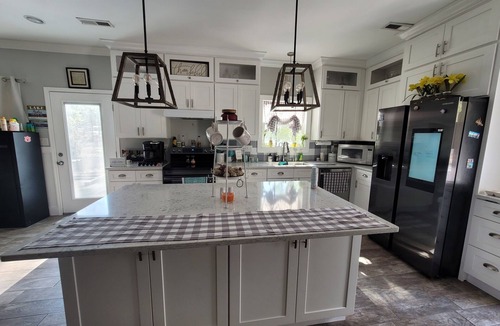 Childersburg House | Perfect private lakeside getaway!
