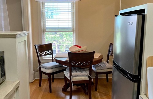 University District Apartment | Perfect Seattle Location - huge one bedroom