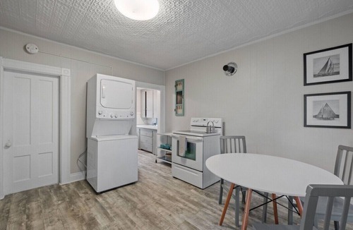 Rimmon Heights Apartment | Perfect Size For Short & Mid Term Stays