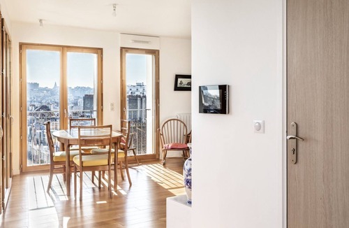 Quartier de Javel Condo | Perfect spacious 2bed with incredible Eiffel Tower view
