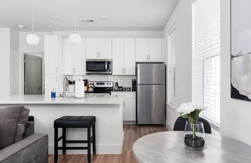 Pflugerville Apartment | Perfect Spot: Cozy Stay & Coffee Shop/Bar Onsite!