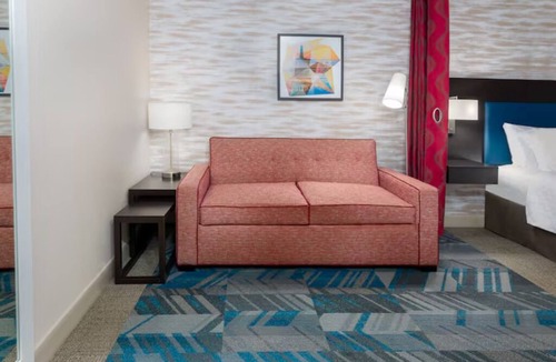 North Charleston Hotel | Perfect Spot for Unwinding! Onsite Pool, Free Parking and Free Breakfast!