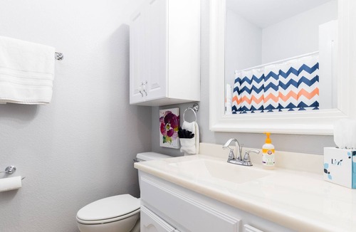 Fort Worth House | Perfect Spot for Small Groups-10 Min. to Downtown! View calendar