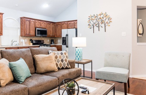 Fort Worth House | Perfect Spot for Small Groups-10 Min. to Downtown! View calendar