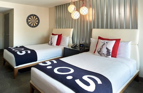 Fisherman's Wharf Hotel | Perfect Spot Ideal for Family Retreat | Near Lively Fisherman Wharf, 4 Rooms