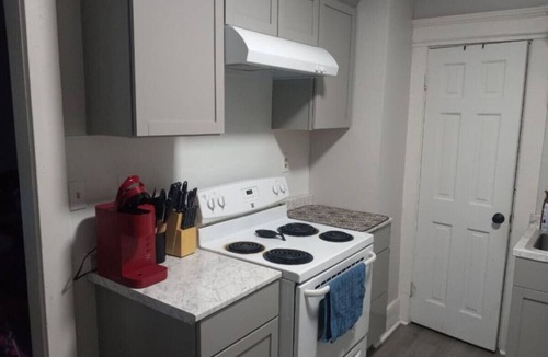 Springfield Apartment | Perfect stay for couples