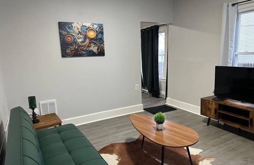 Springfield Apartment | Perfect stay for couples