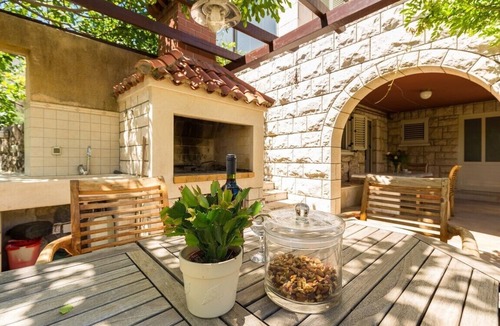 Gorica Apartment | Perfect studio with garden next to Rixos Hotel