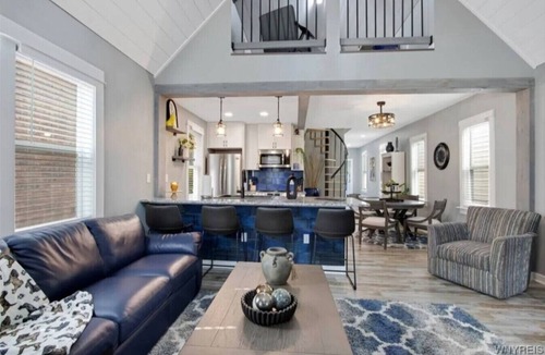 Lancaster House | *Perfect Vacation* Cozy Lancaster Village Bungalow