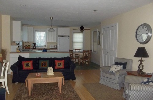 Cedar Bushes House | Perfect vacation in Manomet