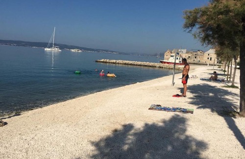 Kastel Gomilica Apartment | Perfect vacation location: Apartment Pavlov