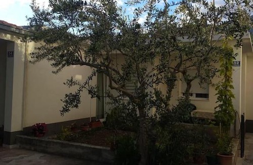 Kastel Gomilica Apartment | Perfect vacation location: Apartment Pavlov